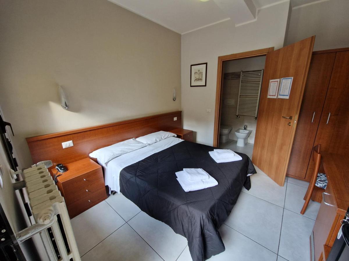Hotel Bonola Milaan Buitenkant foto