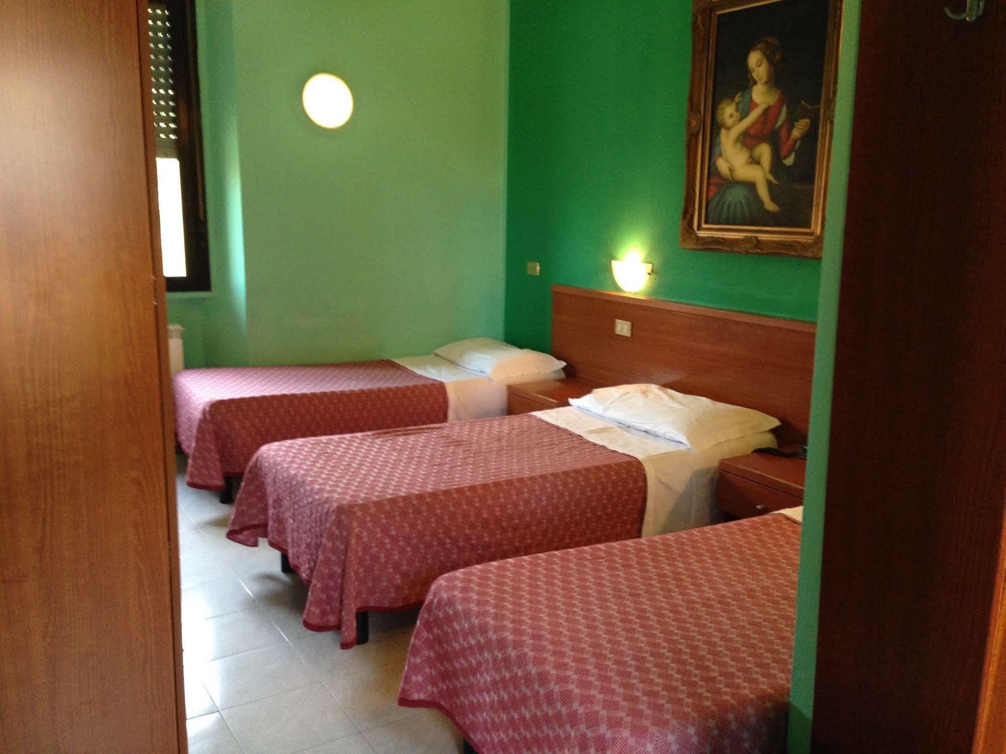 Hotel Bonola Milaan Buitenkant foto