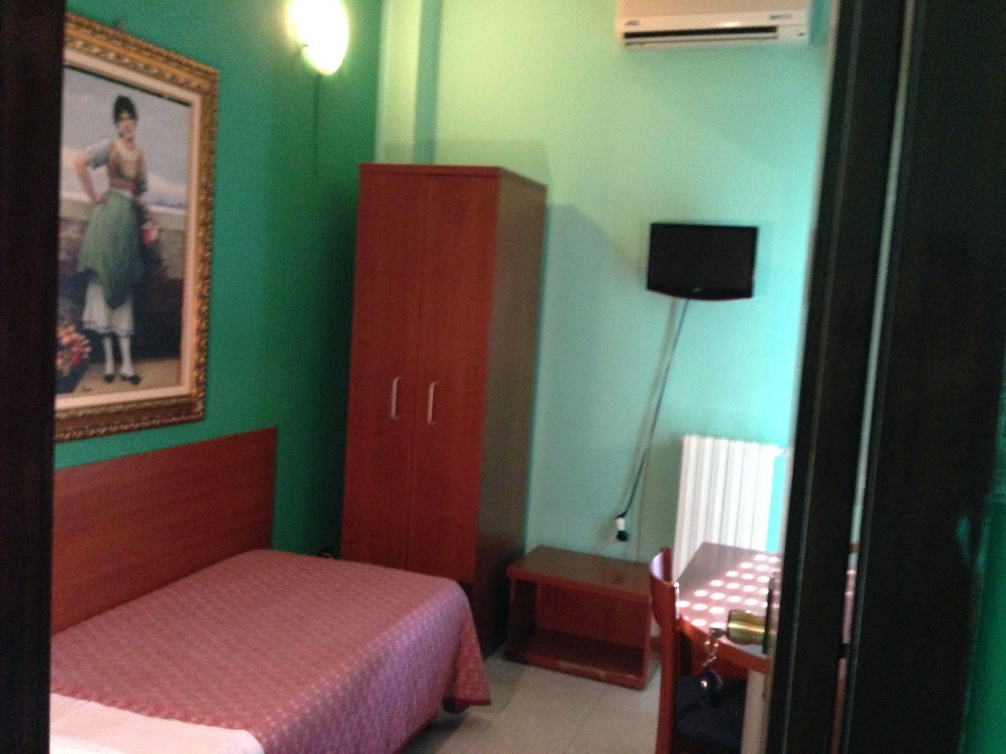 Hotel Bonola Milaan Buitenkant foto